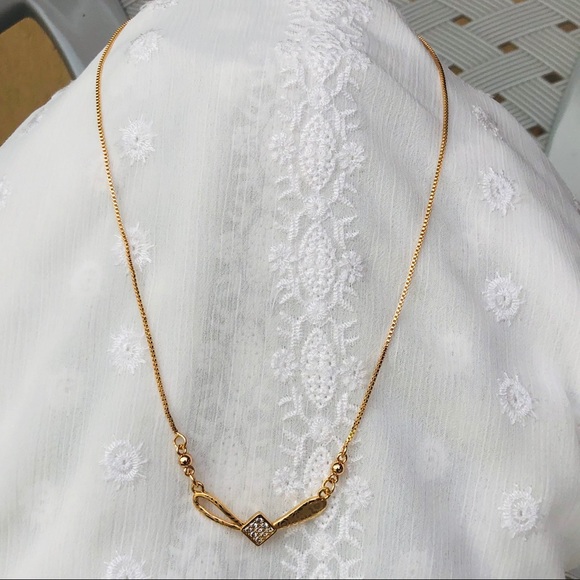 Golden necklace - Picture 3 of 4